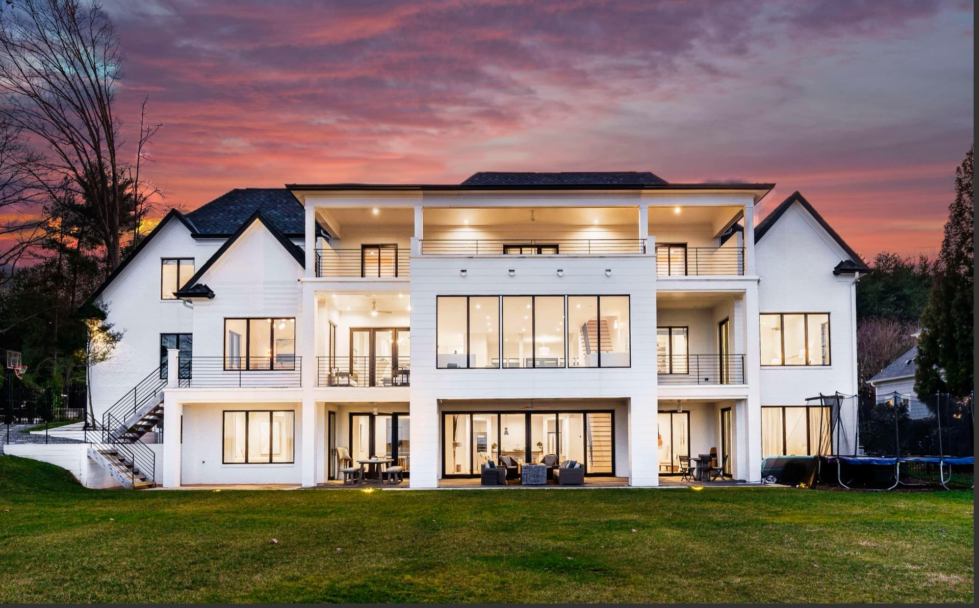 Twilight lake estate photography in the spirit of Bay Pointe Drive
